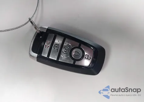 2021 Ford Expedition Limited from USA, damaged, VIN 1FMJU2AT8MEA44703